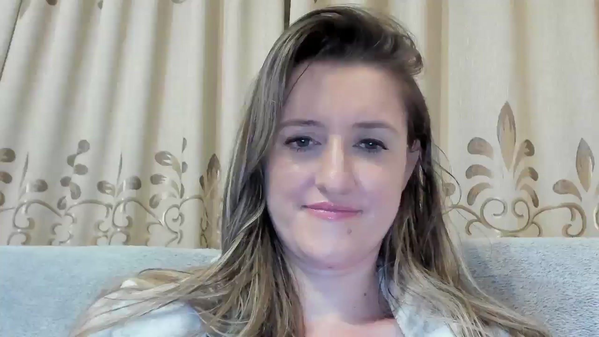 Gallery image thumbnail from BestDream's myfreecams stream on, 10/16/2024, 23:37 image 7 of 20