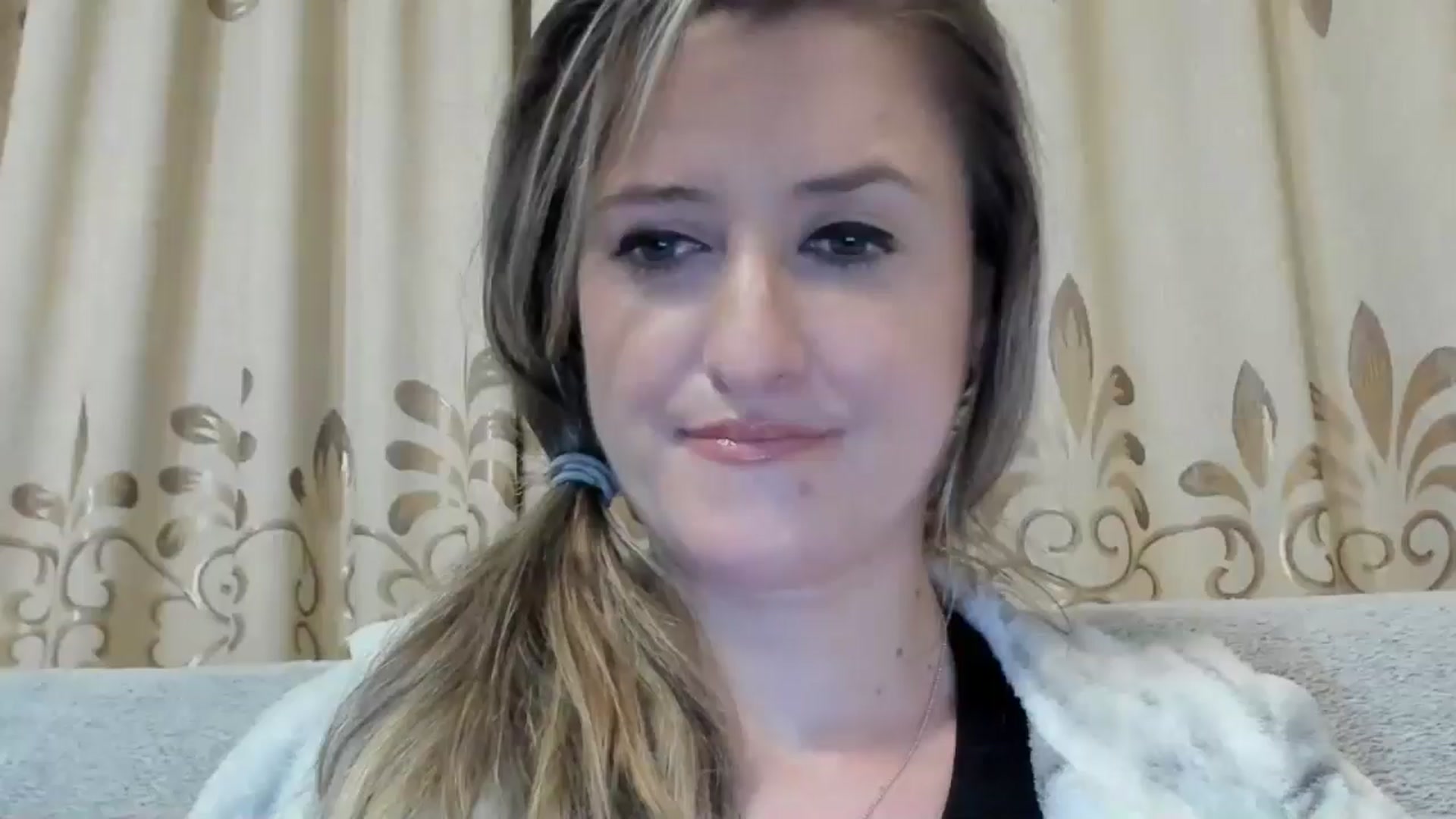Gallery image thumbnail from BestDream's myfreecams stream on, 10/17/2024, 20:20 image 10 of 20