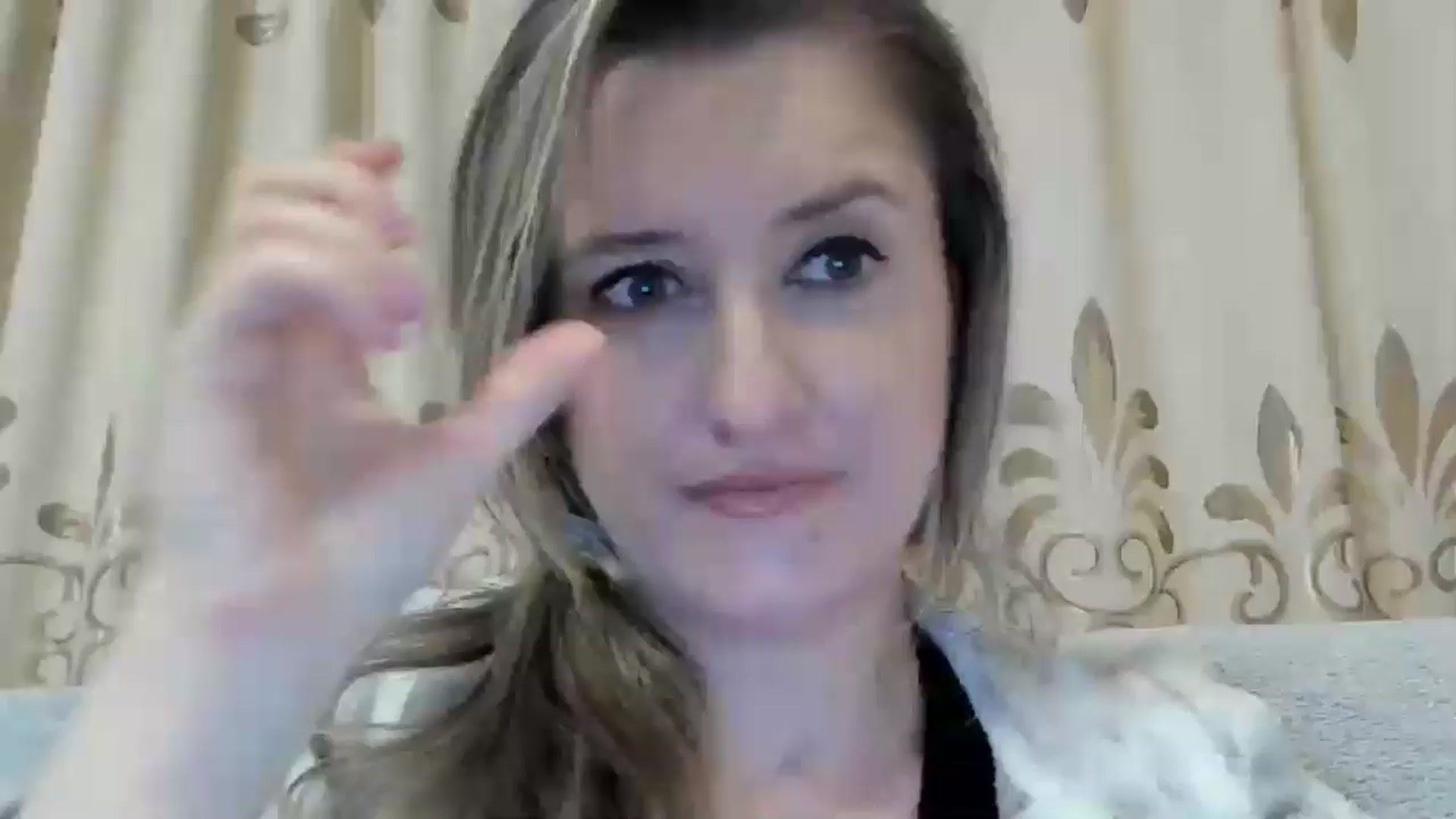 Gallery image thumbnail from BestDream's myfreecams stream on, 10/17/2024, 20:20 image 7 of 20