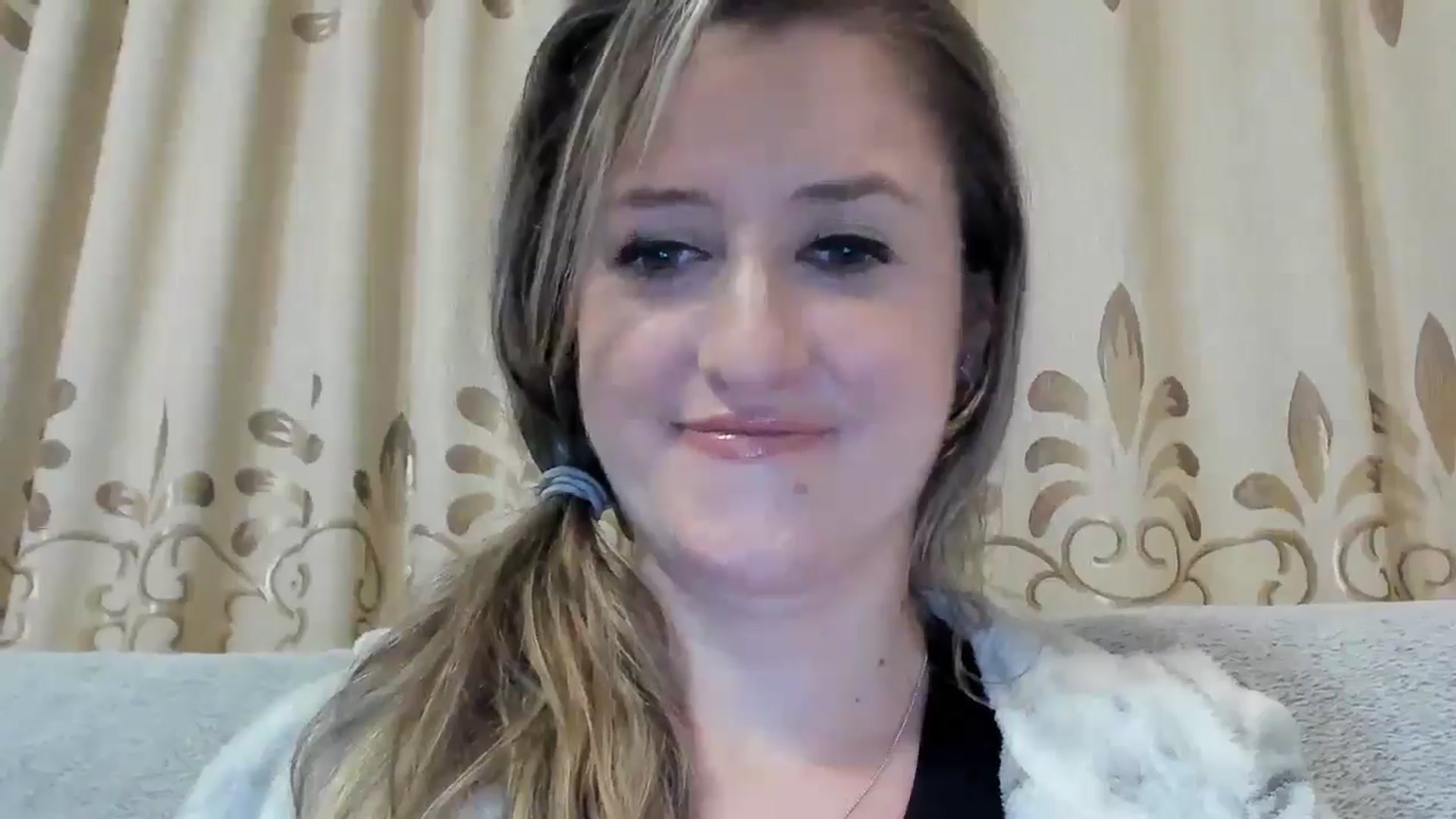 Gallery image thumbnail from BestDream's myfreecams stream on, 10/17/2024, 20:20 image 17 of 20