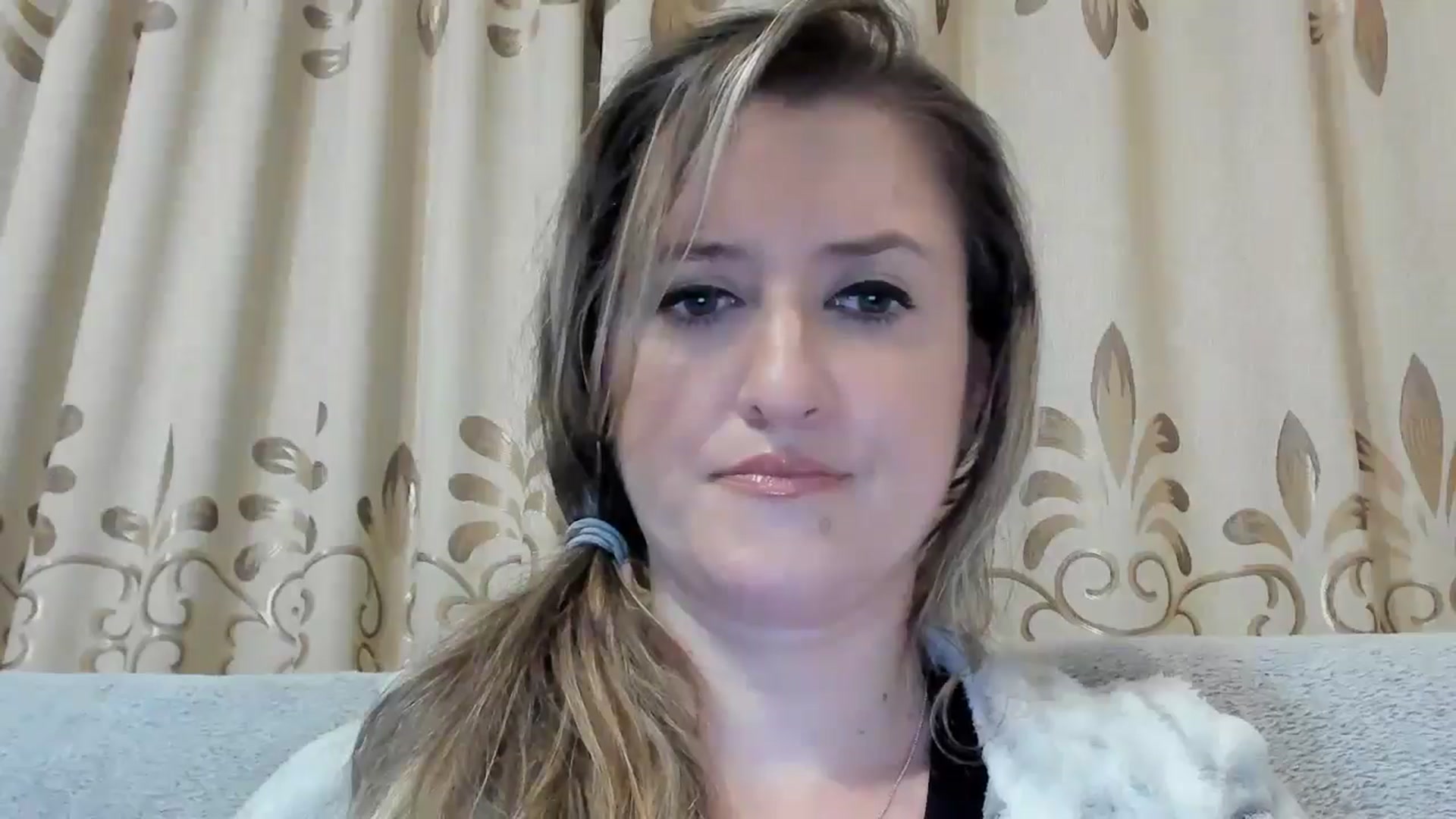 Gallery image thumbnail from BestDream's myfreecams stream on, 10/17/2024, 20:48 image 10 of 20
