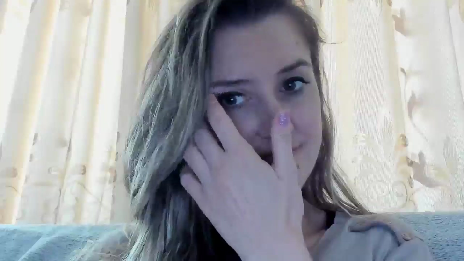 Gallery image thumbnail from BestDream's myfreecams stream on, 10/18/2024, 11:24 image 11 of 20