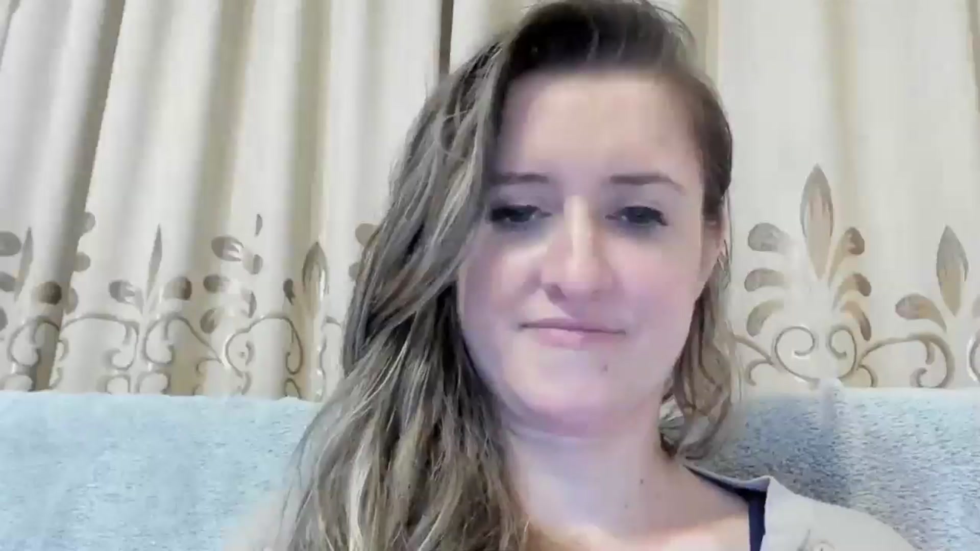 Gallery image thumbnail from BestDream's myfreecams stream on, 10/18/2024, 19:39 image 4 of 20