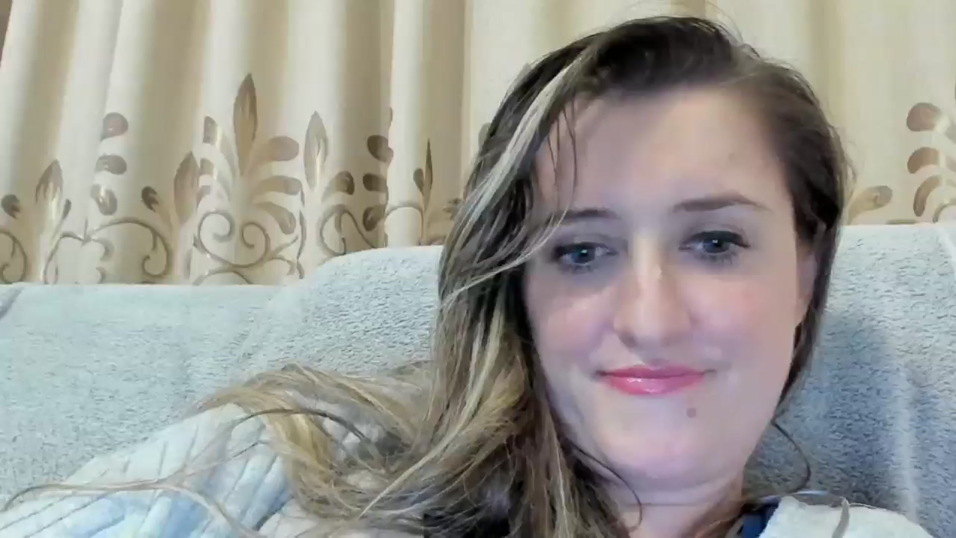 Gallery image thumbnail from BestDream's myfreecams stream on, 10/20/2024, 22:42 image 4 of 20
