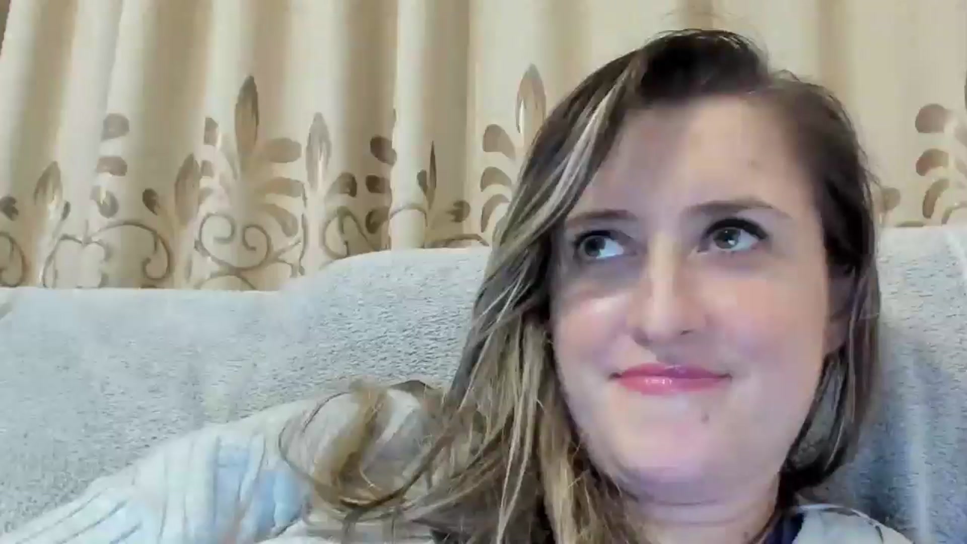 Gallery image thumbnail from BestDream's myfreecams stream on, 10/20/2024, 22:42 image 15 of 20