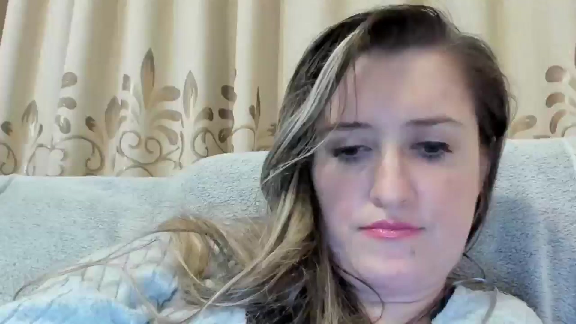 Gallery image thumbnail from BestDream's myfreecams stream on, 10/20/2024, 22:42 image 6 of 20
