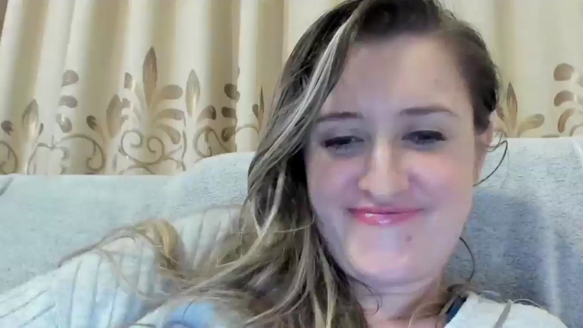 Gallery image thumbnail from BestDream's myfreecams stream on, 10/20/2024, 22:42 image 1 of 20