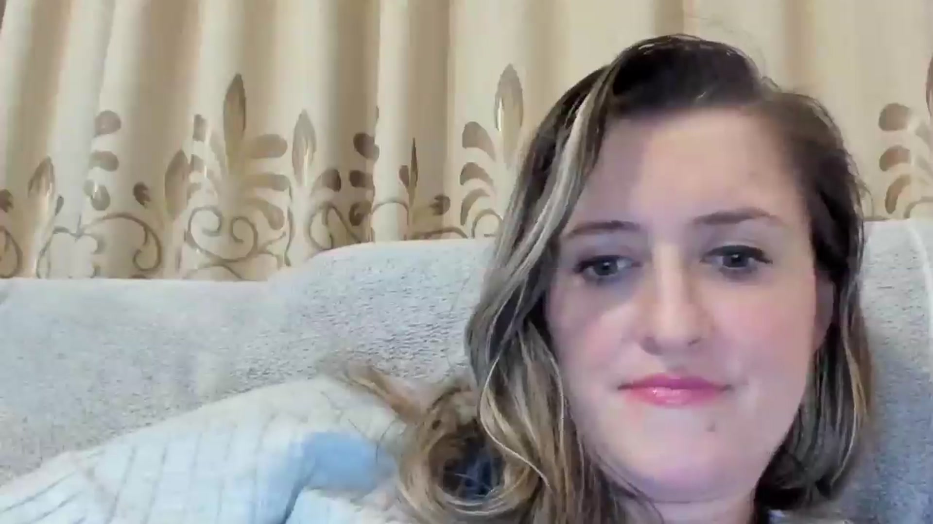 Gallery image thumbnail from BestDream's myfreecams stream on, 10/20/2024, 23:08 image 12 of 20