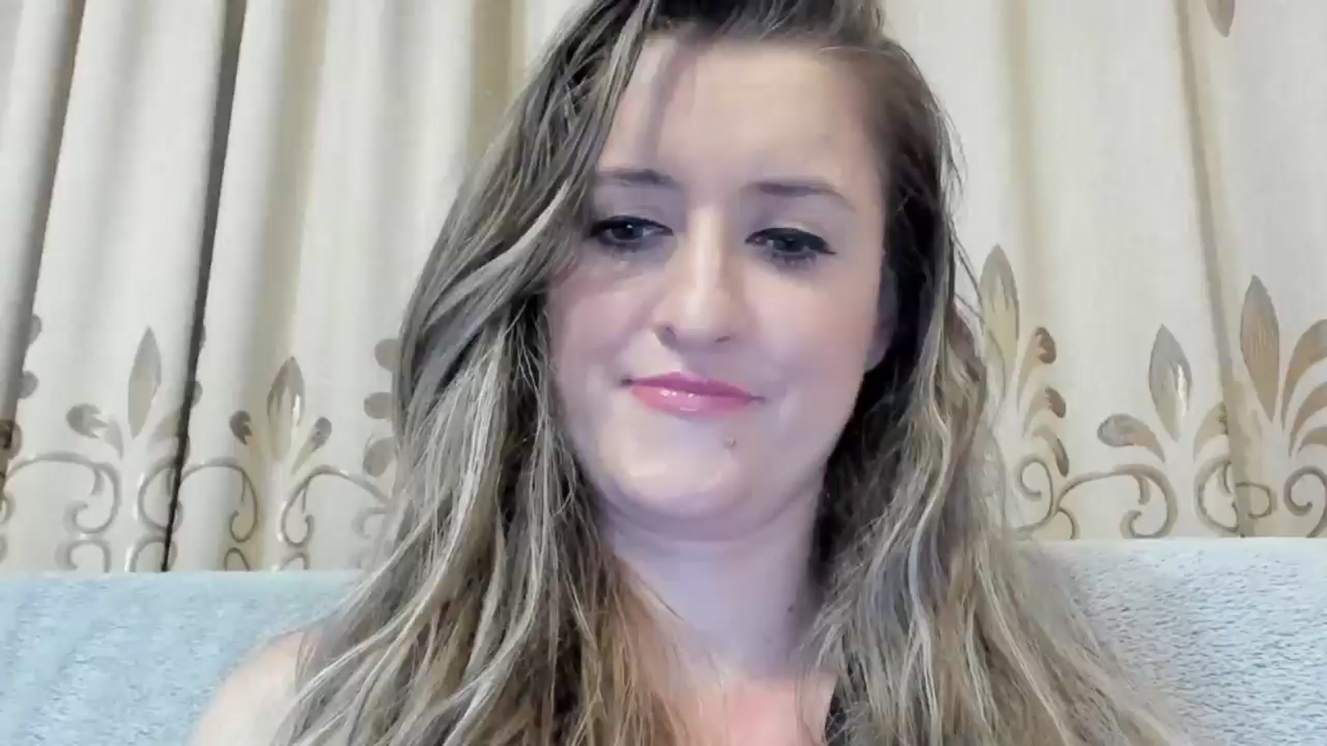 Gallery image thumbnail from BestDream's myfreecams stream on, 10/21/2024, 21:07 image 3 of 20