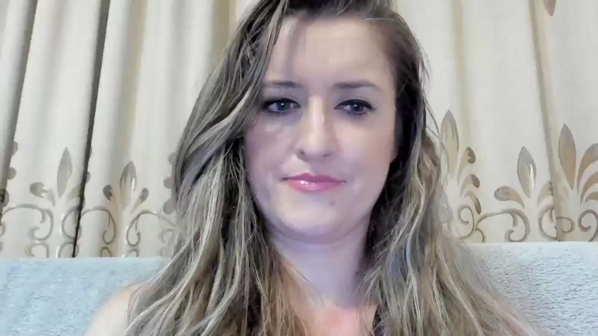 Gallery image thumbnail from BestDream's myfreecams stream on, 10/21/2024, 21:07 image 4 of 20