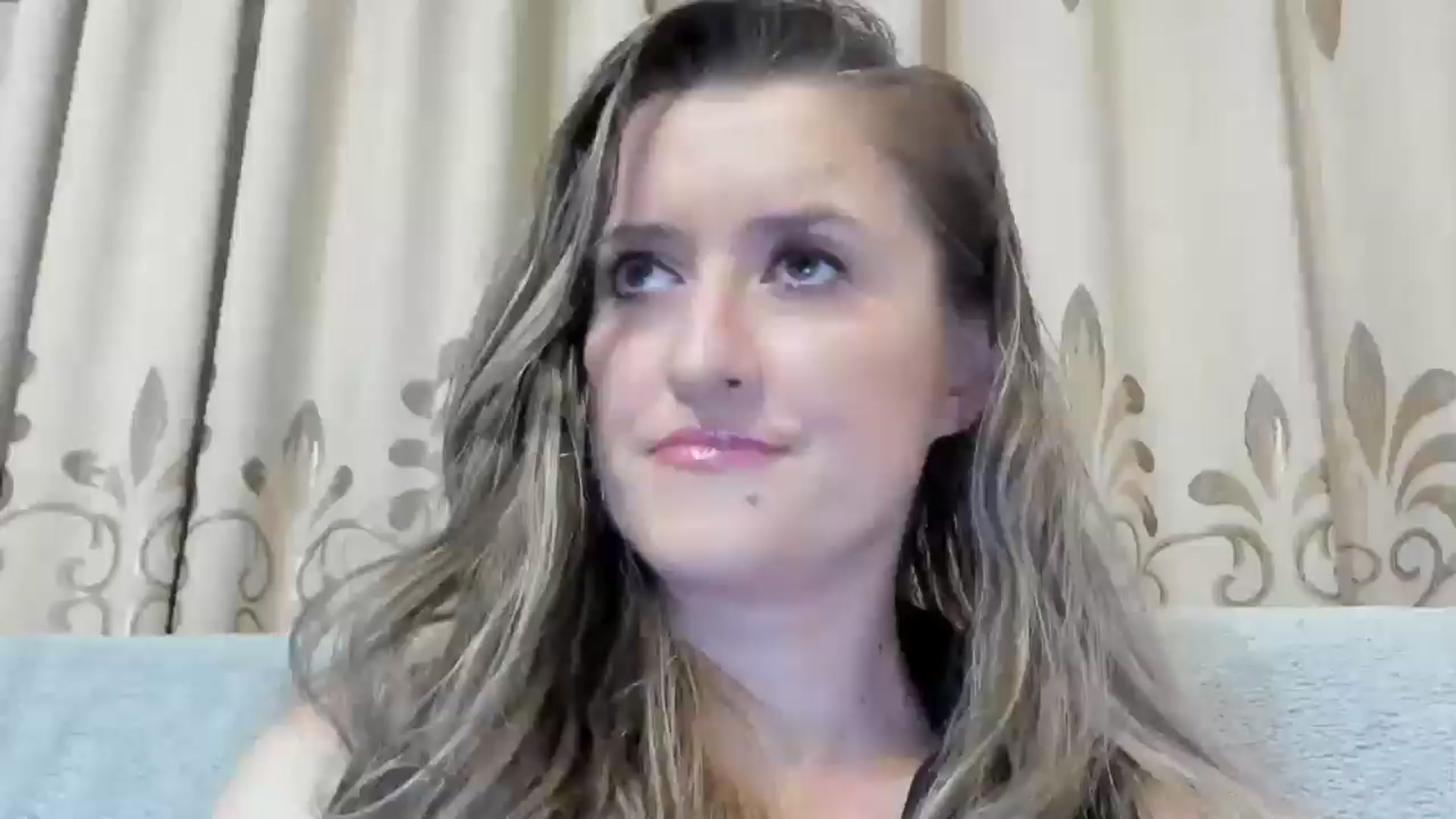 Gallery image thumbnail from BestDream's myfreecams stream on, 10/21/2024, 21:07 image 16 of 20