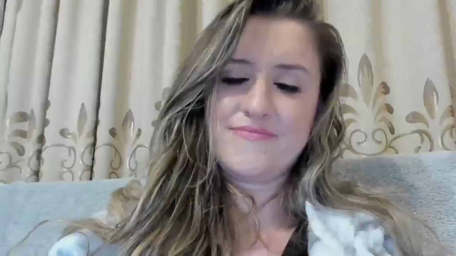 Gallery image thumbnail from BestDream's myfreecams stream on, 10/21/2024, 22:04 image 8 of 20