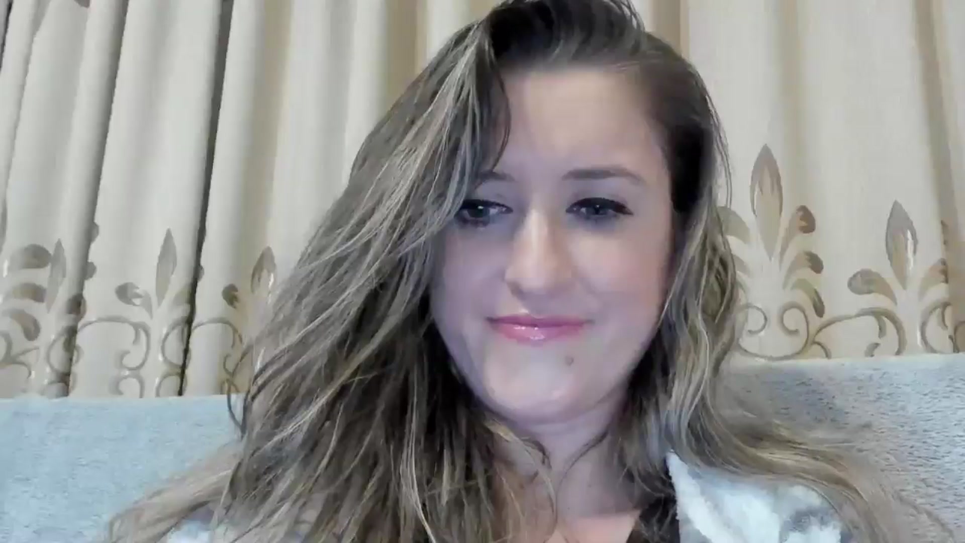 Gallery image thumbnail from BestDream's myfreecams stream on, 10/21/2024, 22:04 image 7 of 20