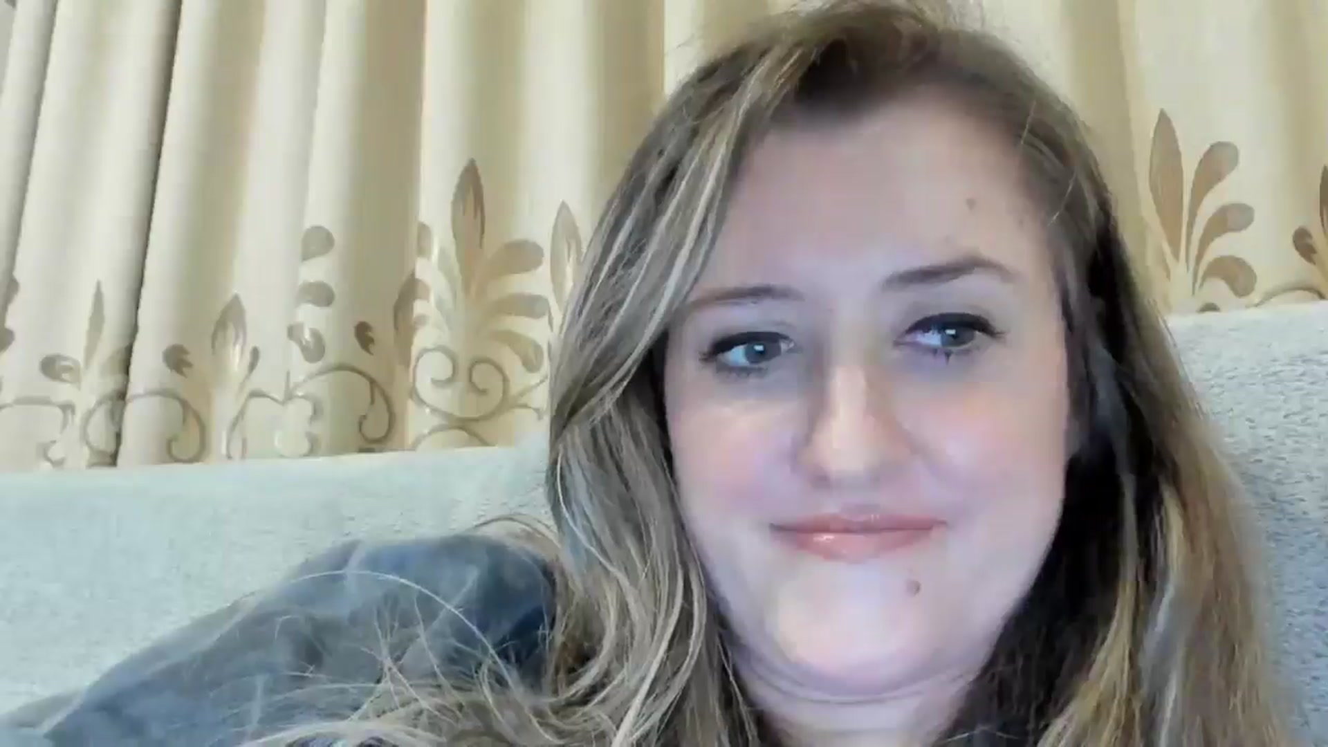 Gallery image thumbnail from BestDream's myfreecams stream on, 10/23/2024, 21:17 image 3 of 20