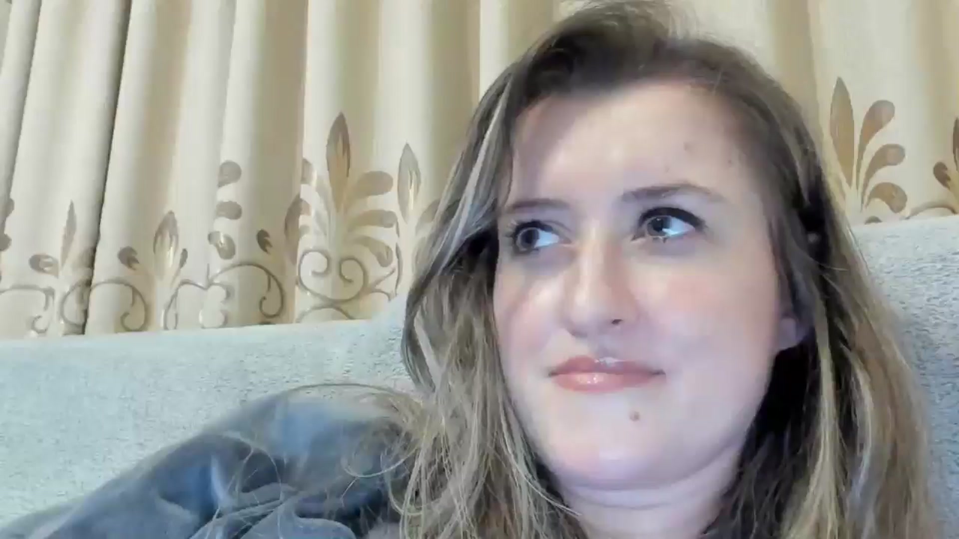 Gallery image thumbnail from BestDream's myfreecams stream on, 10/23/2024, 21:17 image 10 of 20