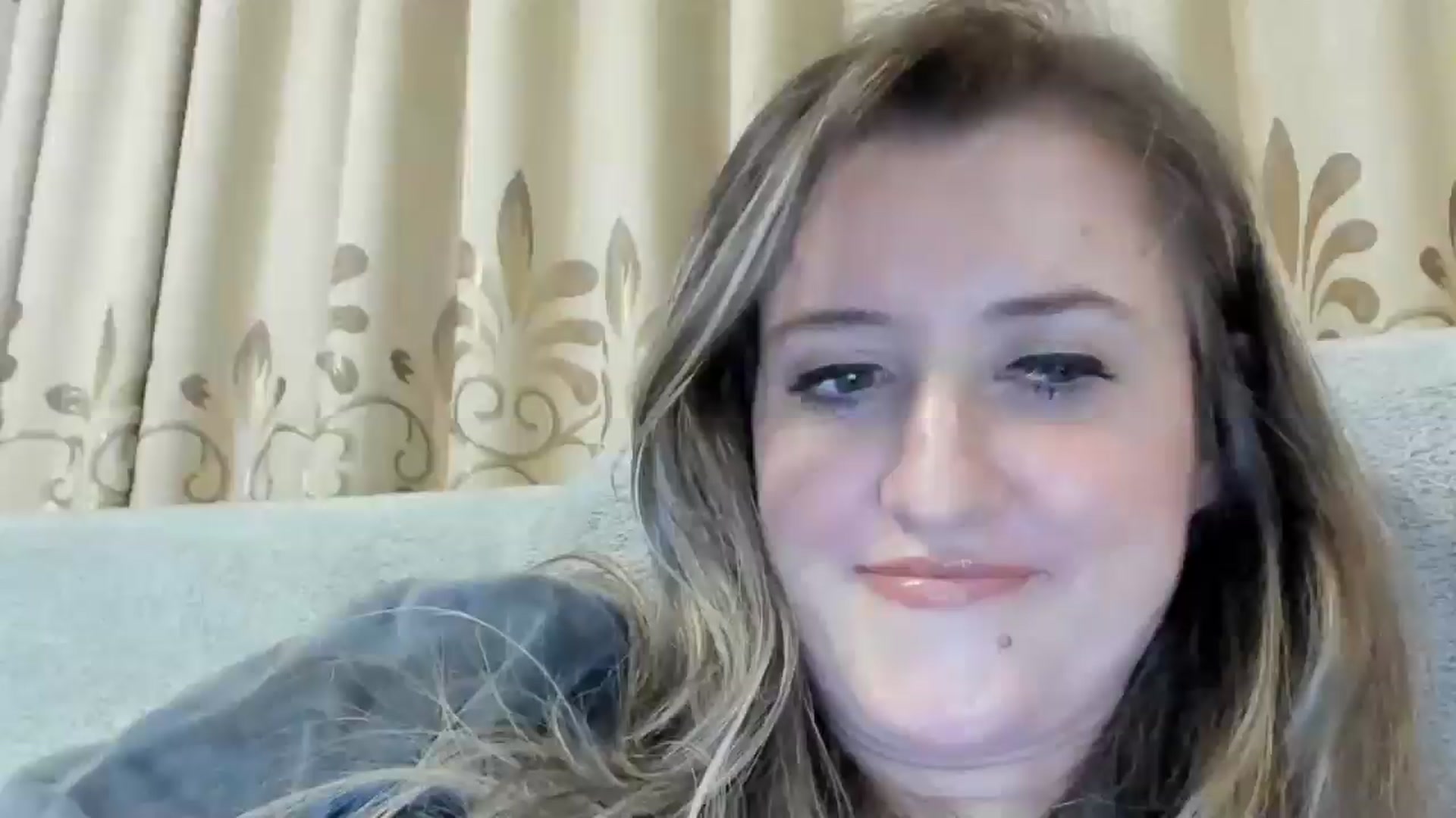 Gallery image thumbnail from BestDream's myfreecams stream on, 10/23/2024, 21:17 image 2 of 20