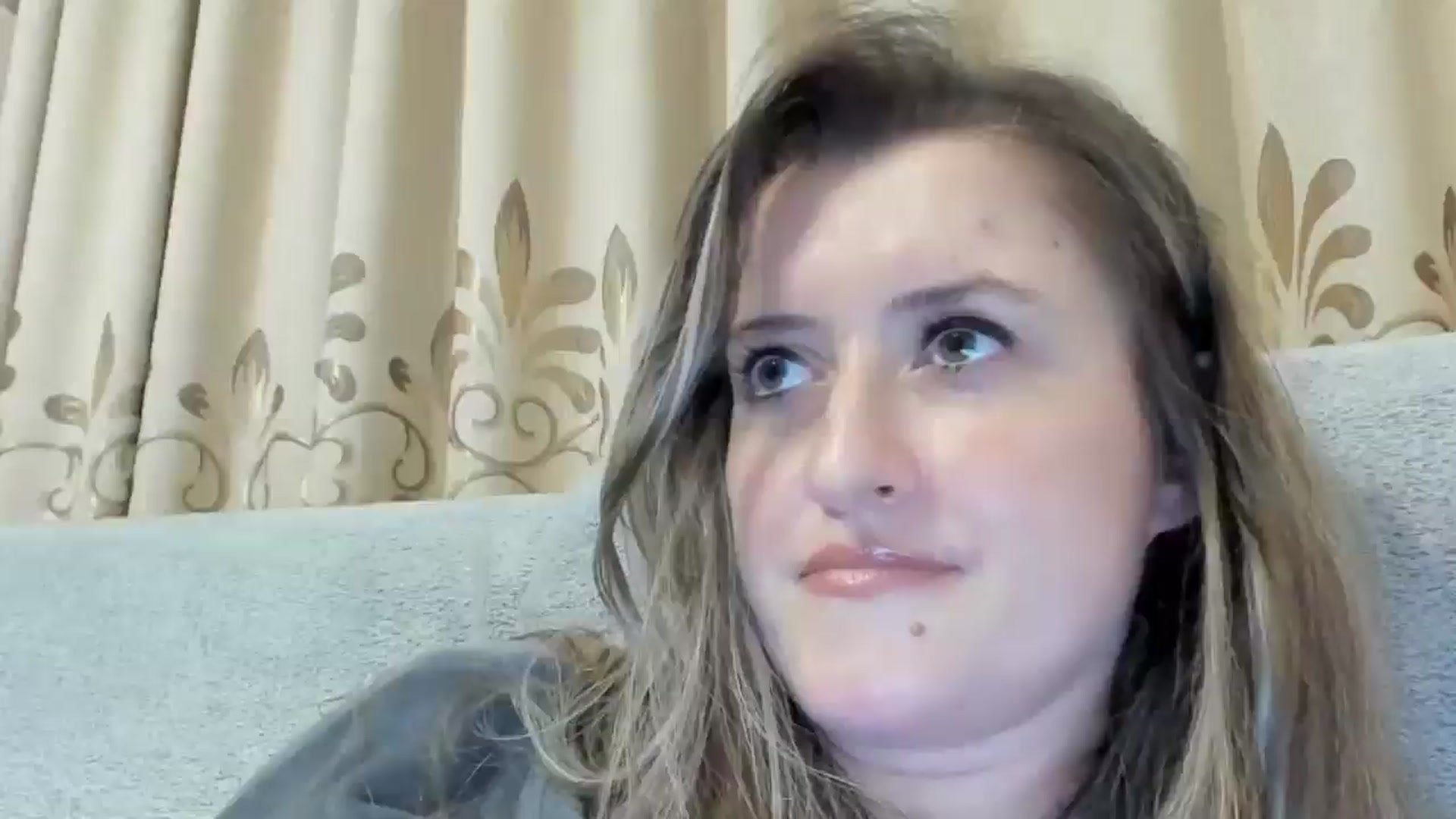 Gallery image thumbnail from BestDream's myfreecams stream on, 10/23/2024, 21:17 image 12 of 20