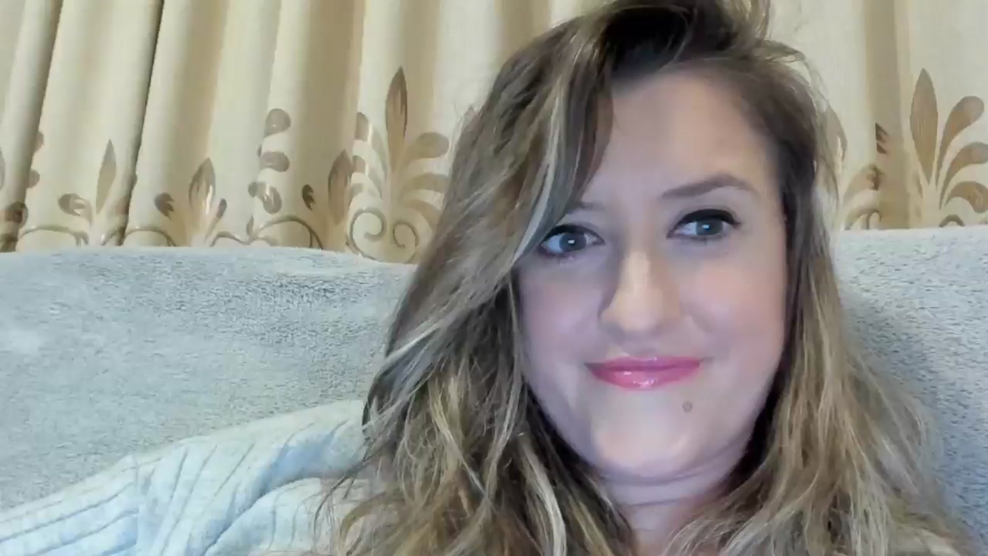 Gallery image thumbnail from BestDream's myfreecams stream on, 10/24/2024, 21:38 image 16 of 20
