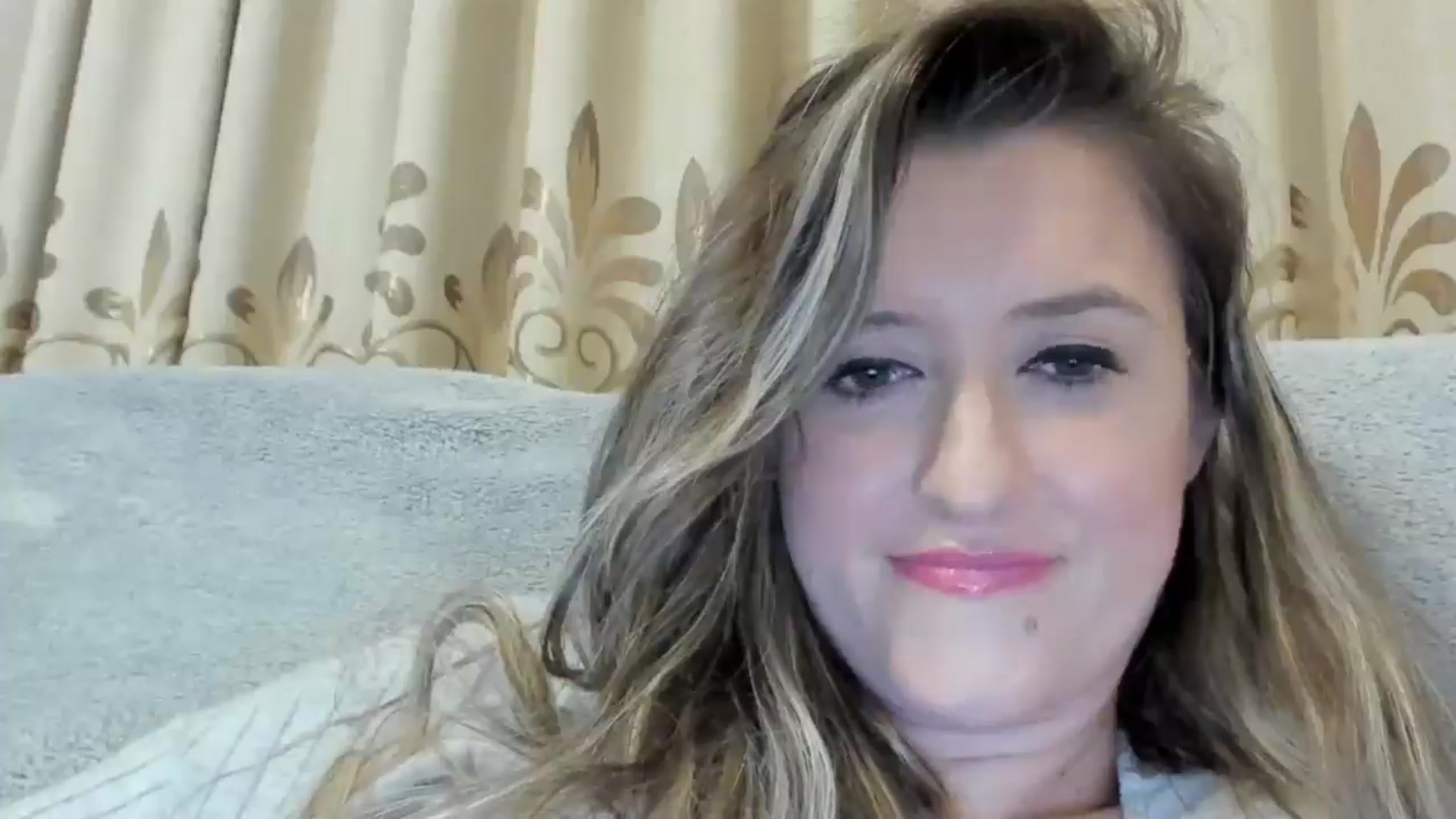 Gallery image thumbnail from BestDream's myfreecams stream on, 10/24/2024, 21:38 image 17 of 20