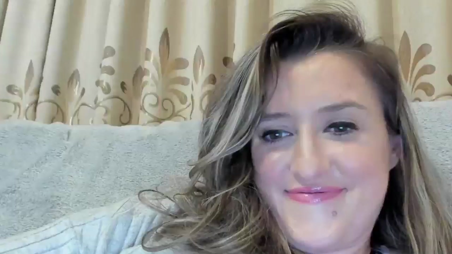 Gallery image thumbnail from BestDream's myfreecams stream on, 10/24/2024, 22:29 image 14 of 20