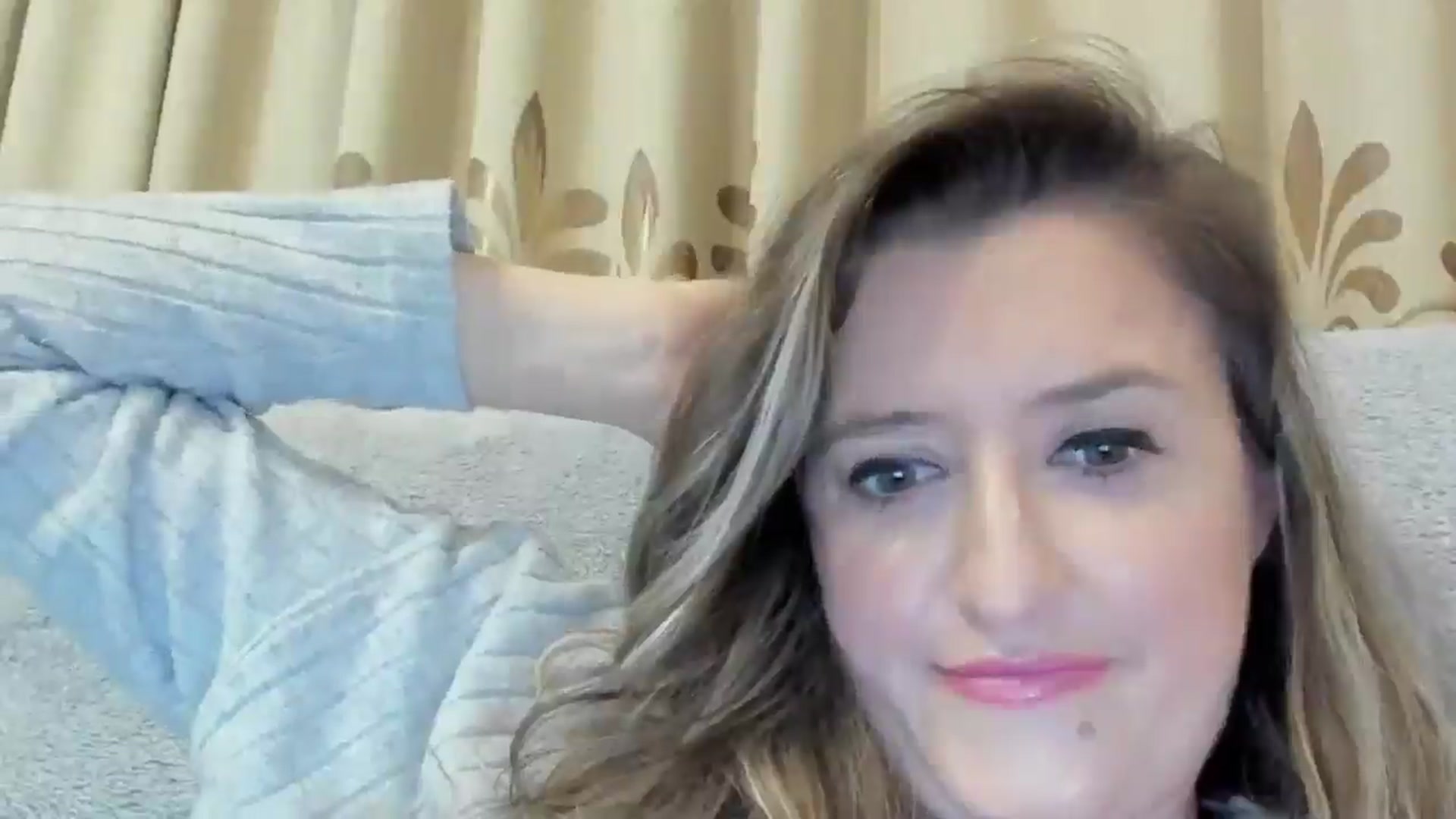 Gallery image thumbnail from BestDream's myfreecams stream on, 10/24/2024, 22:29 image 16 of 20