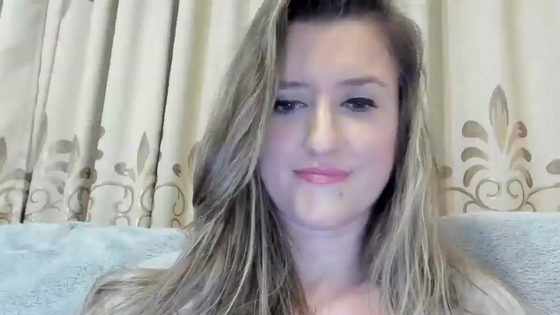 Gallery image thumbnail from BestDream's myfreecams stream on, 10/24/2024, 22:48 image 10 of 20