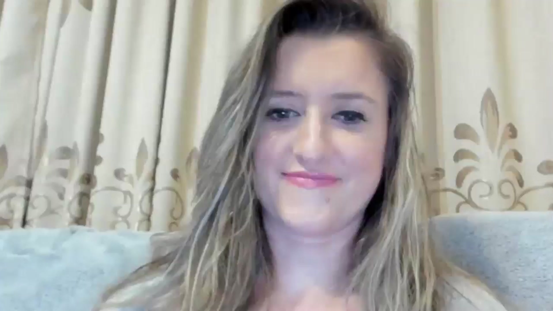 Gallery image thumbnail from BestDream's myfreecams stream on, 10/24/2024, 23:05 image 17 of 20