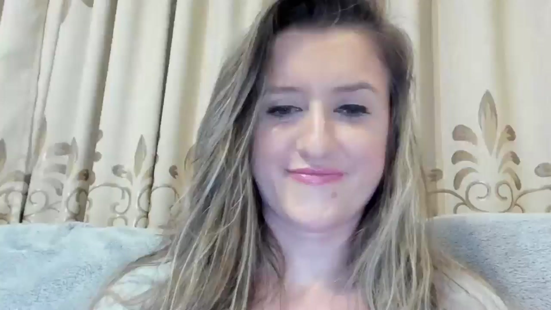 Gallery image thumbnail from BestDream's myfreecams stream on, 10/24/2024, 23:05 image 8 of 20