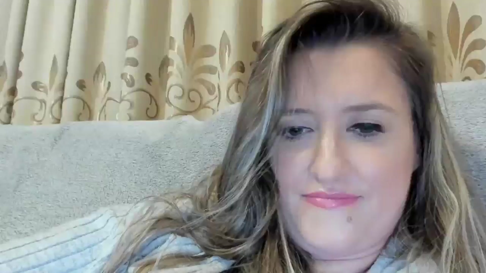 Gallery image thumbnail from BestDream's myfreecams stream on, 10/24/2024, 23:23 image 11 of 20