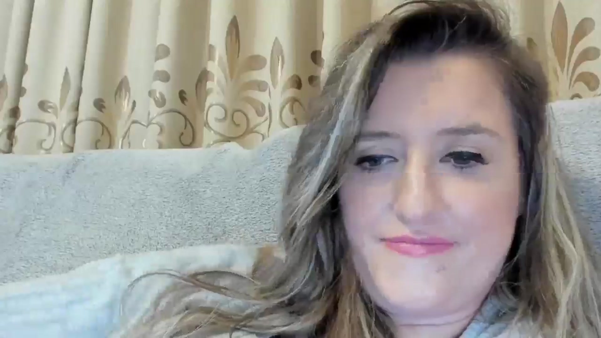 Gallery image thumbnail from BestDream's myfreecams stream on, 10/24/2024, 23:23 image 18 of 20