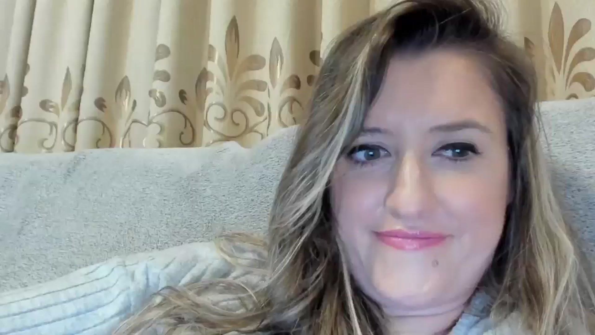 Gallery image thumbnail from BestDream's myfreecams stream on, 10/24/2024, 23:23 image 8 of 20