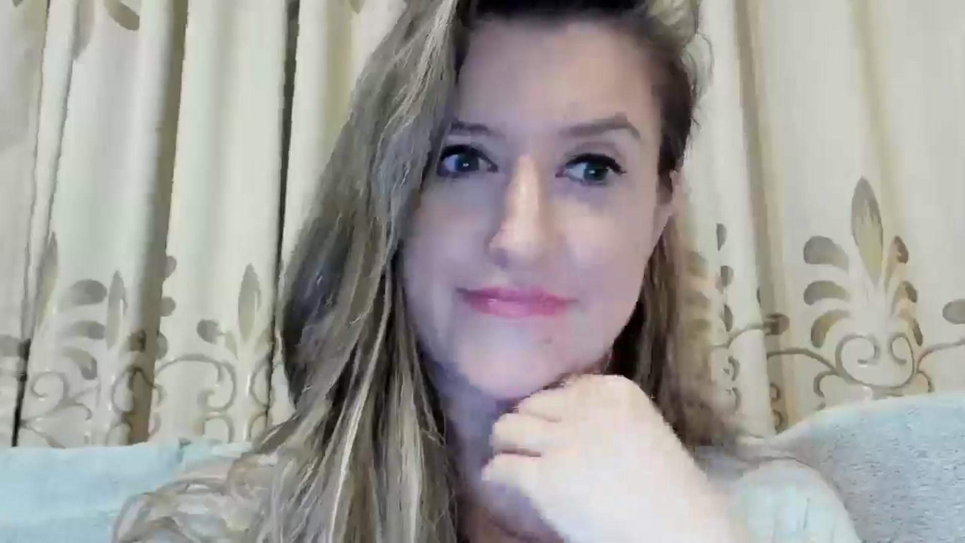 Gallery image thumbnail from BestDream's myfreecams stream on, 10/25/2024, 24:43 image 7 of 20