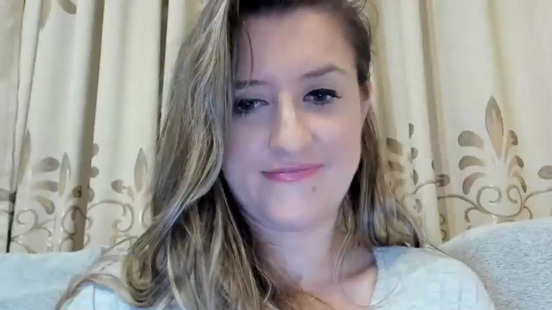 Gallery image thumbnail from BestDream's myfreecams stream on, 10/25/2024, 24:43 image 5 of 20