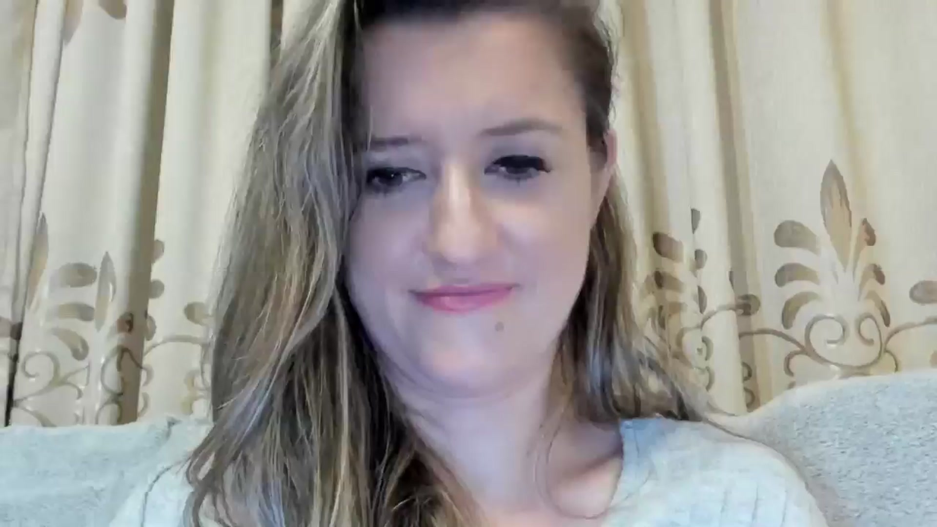 Gallery image thumbnail from BestDream's myfreecams stream on, 10/25/2024, 24:43 image 3 of 20