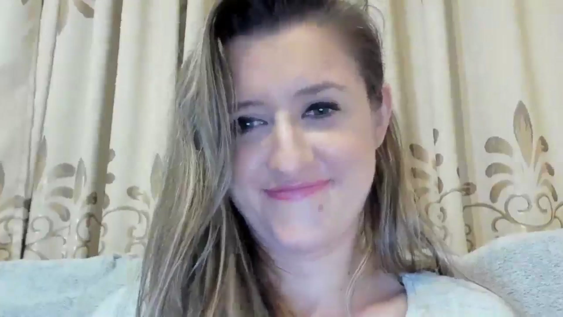 Gallery image thumbnail from BestDream's myfreecams stream on, 10/25/2024, 24:43 image 8 of 20