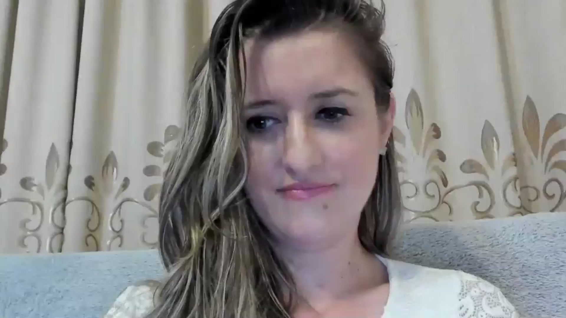 Gallery image thumbnail from BestDream's myfreecams stream on, 10/25/2024, 16:44 image 10 of 20
