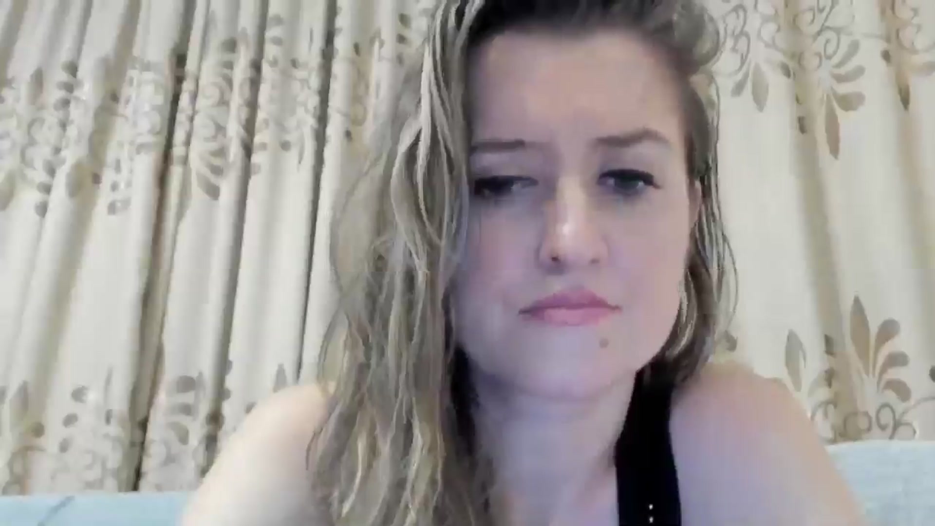Gallery image thumbnail from BestDream's myfreecams stream on, 10/25/2024, 17:57 image 12 of 20