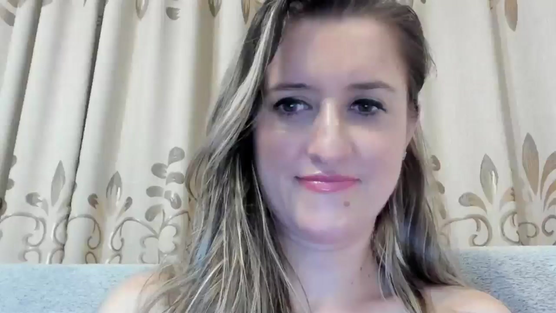 Gallery image thumbnail from BestDream's myfreecams stream on, 10/25/2024, 22:25 image 14 of 20