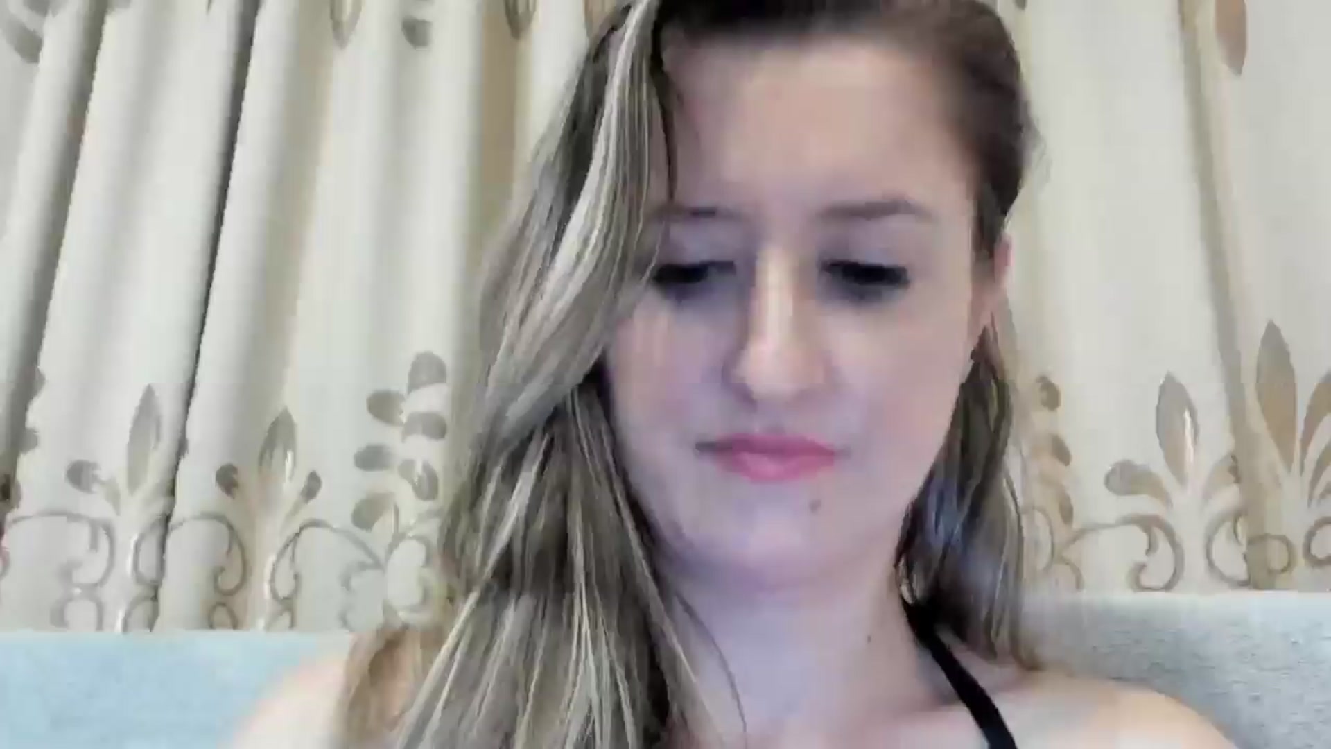 Gallery image thumbnail from BestDream's myfreecams stream on, 10/25/2024, 22:25 image 9 of 20
