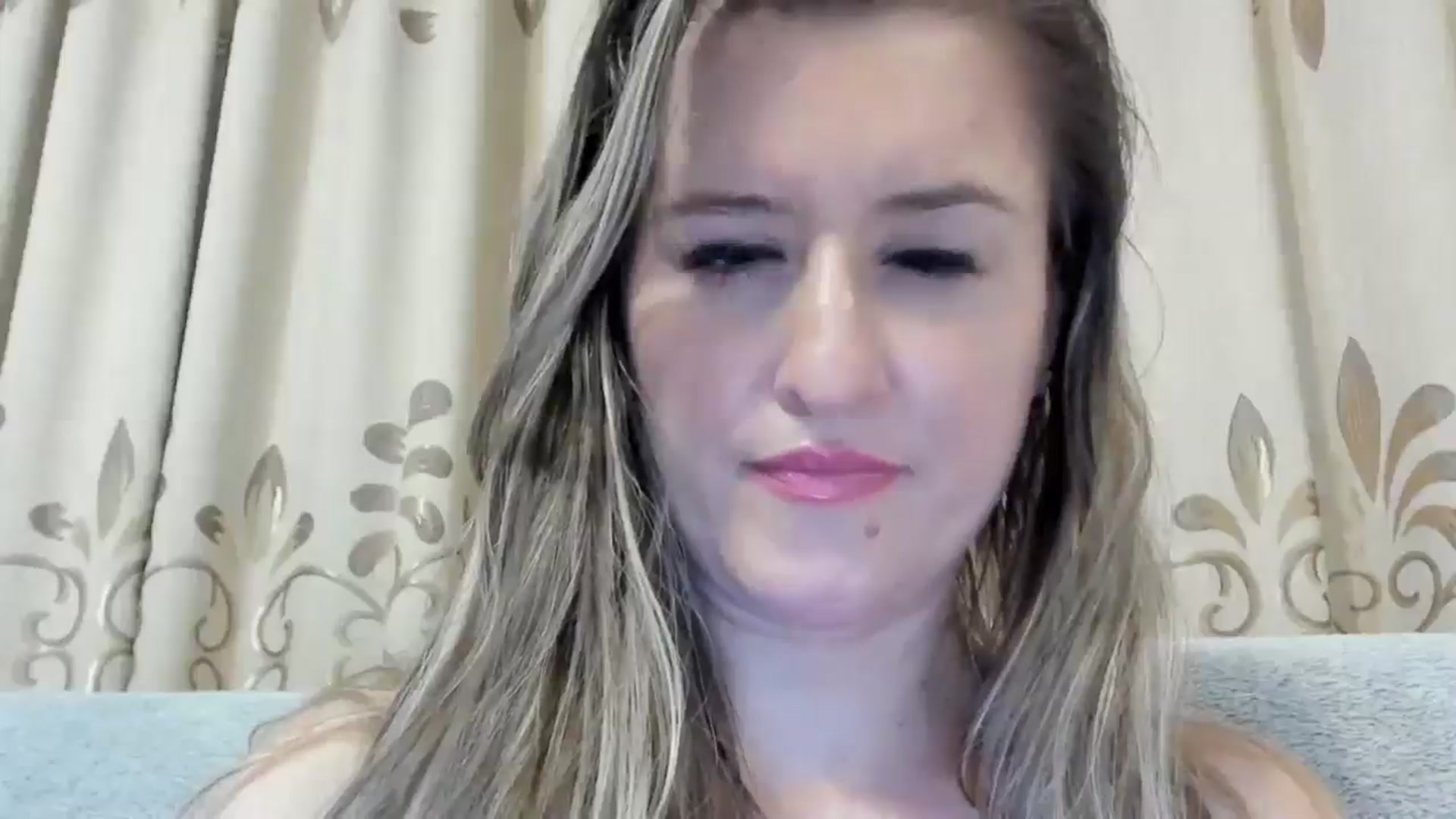 Gallery image thumbnail from BestDream's myfreecams stream on, 10/25/2024, 22:25 image 2 of 20