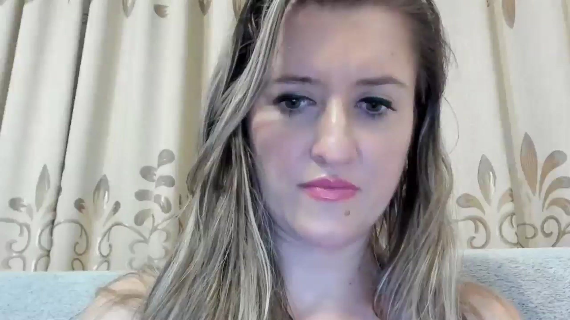 Gallery image thumbnail from BestDream's myfreecams stream on, 10/25/2024, 22:25 image 3 of 20