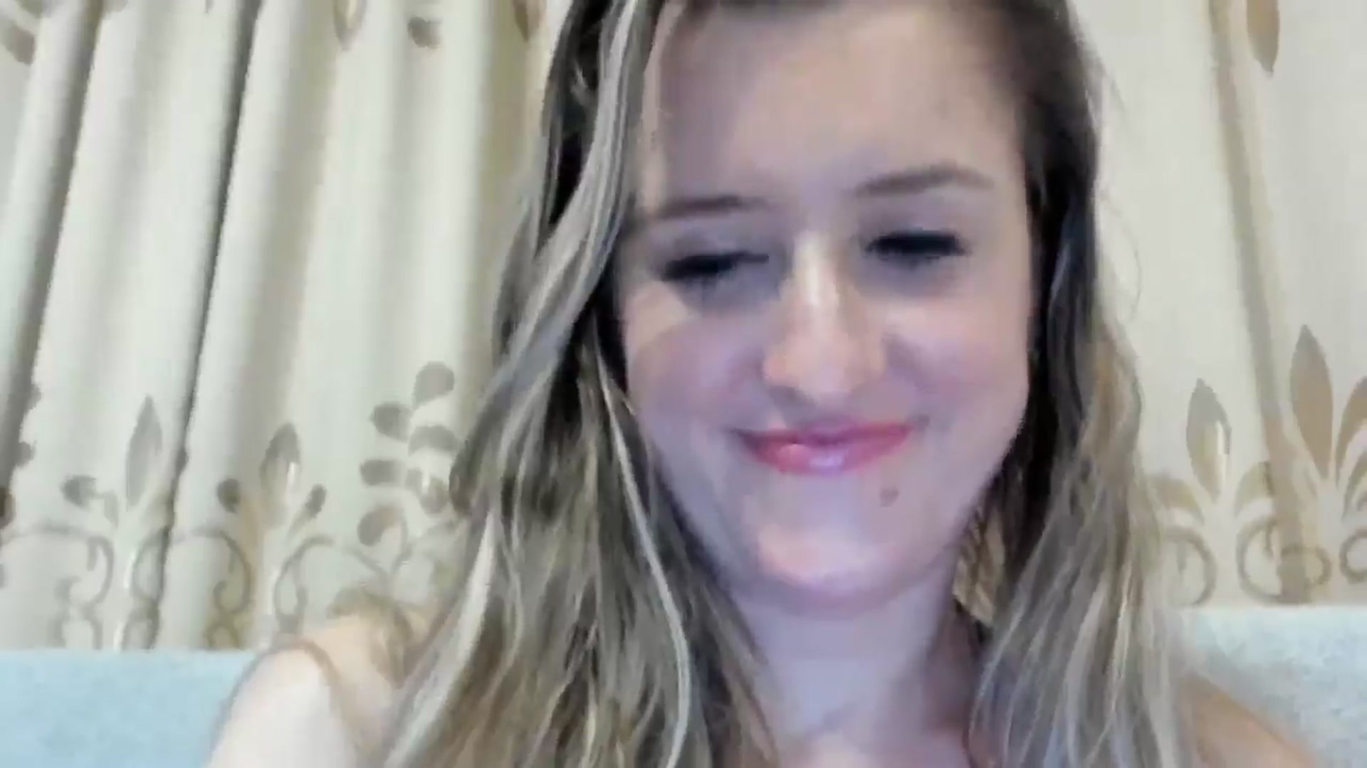 Gallery image thumbnail from BestDream's myfreecams stream on, 10/25/2024, 22:25 image 4 of 20