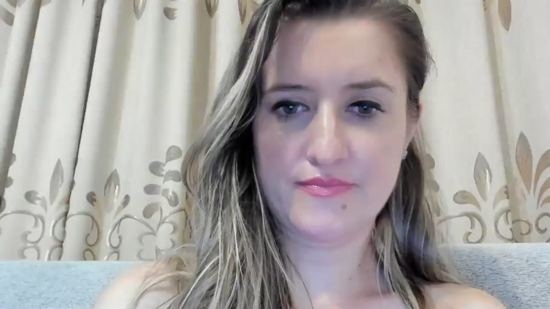 Gallery image thumbnail from BestDream's myfreecams stream on, 10/25/2024, 22:25 image 13 of 20