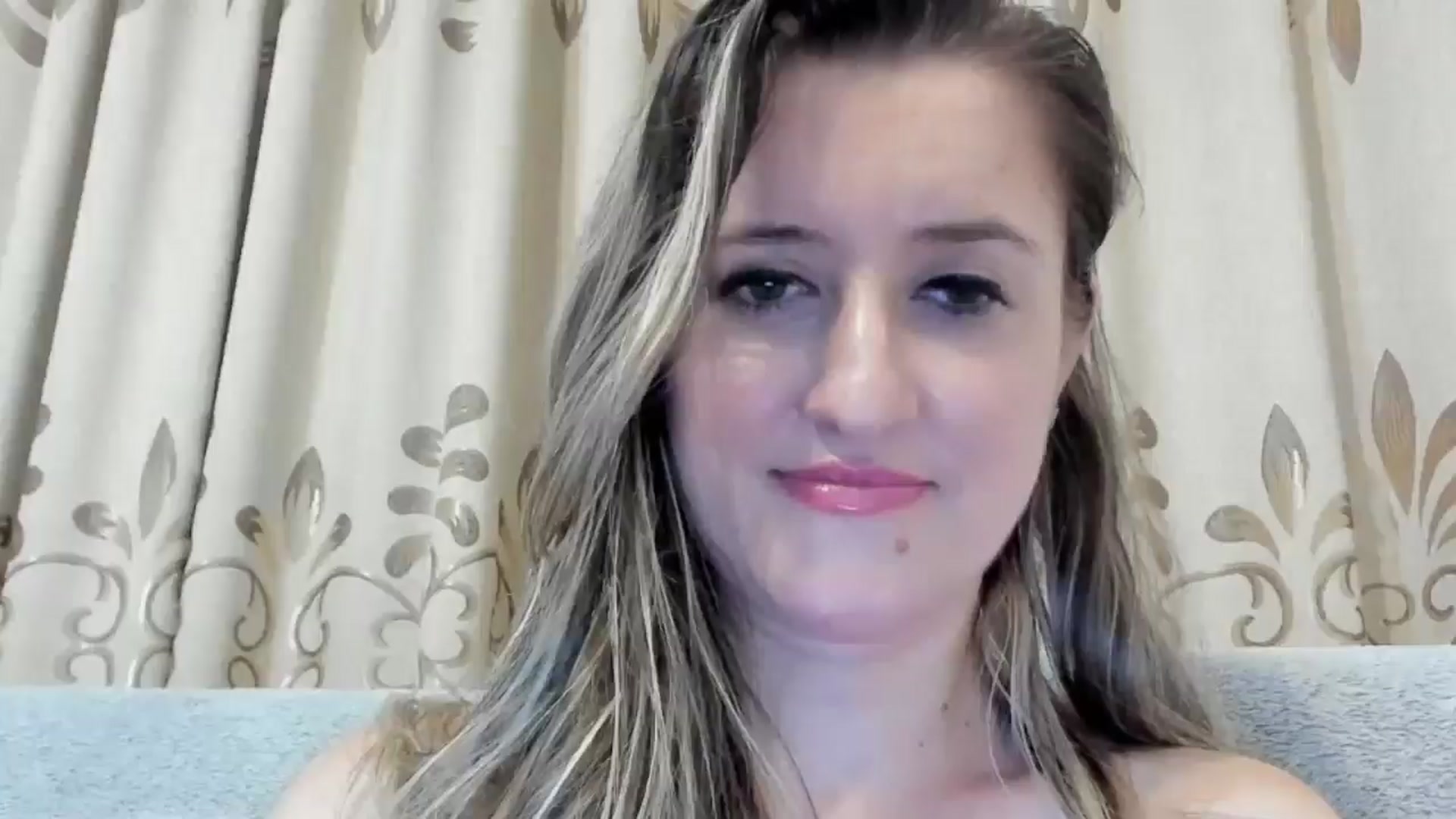 Gallery image thumbnail from BestDream's myfreecams stream on, 10/25/2024, 22:25 image 18 of 20
