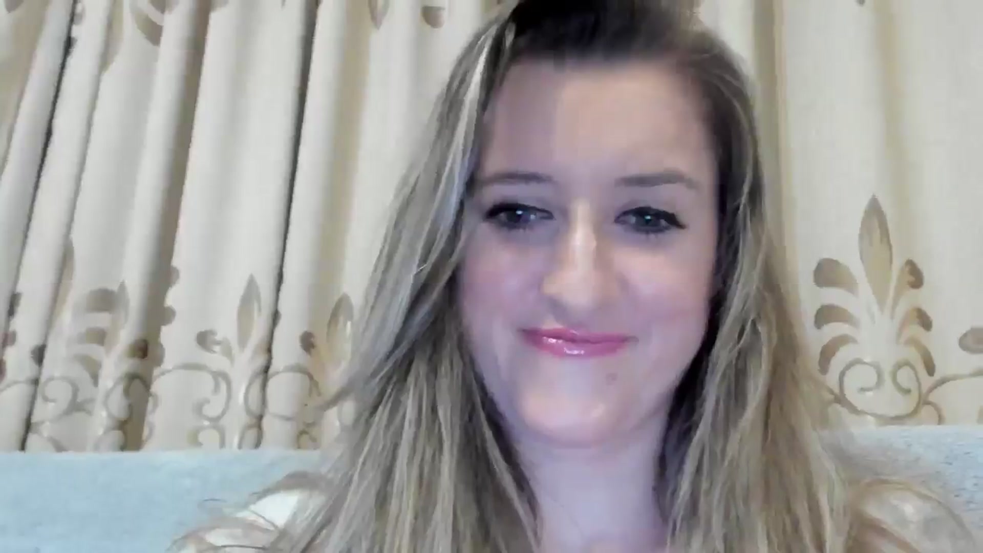 Gallery image thumbnail from BestDream's myfreecams stream on, 10/26/2024, 21:59 image 13 of 20
