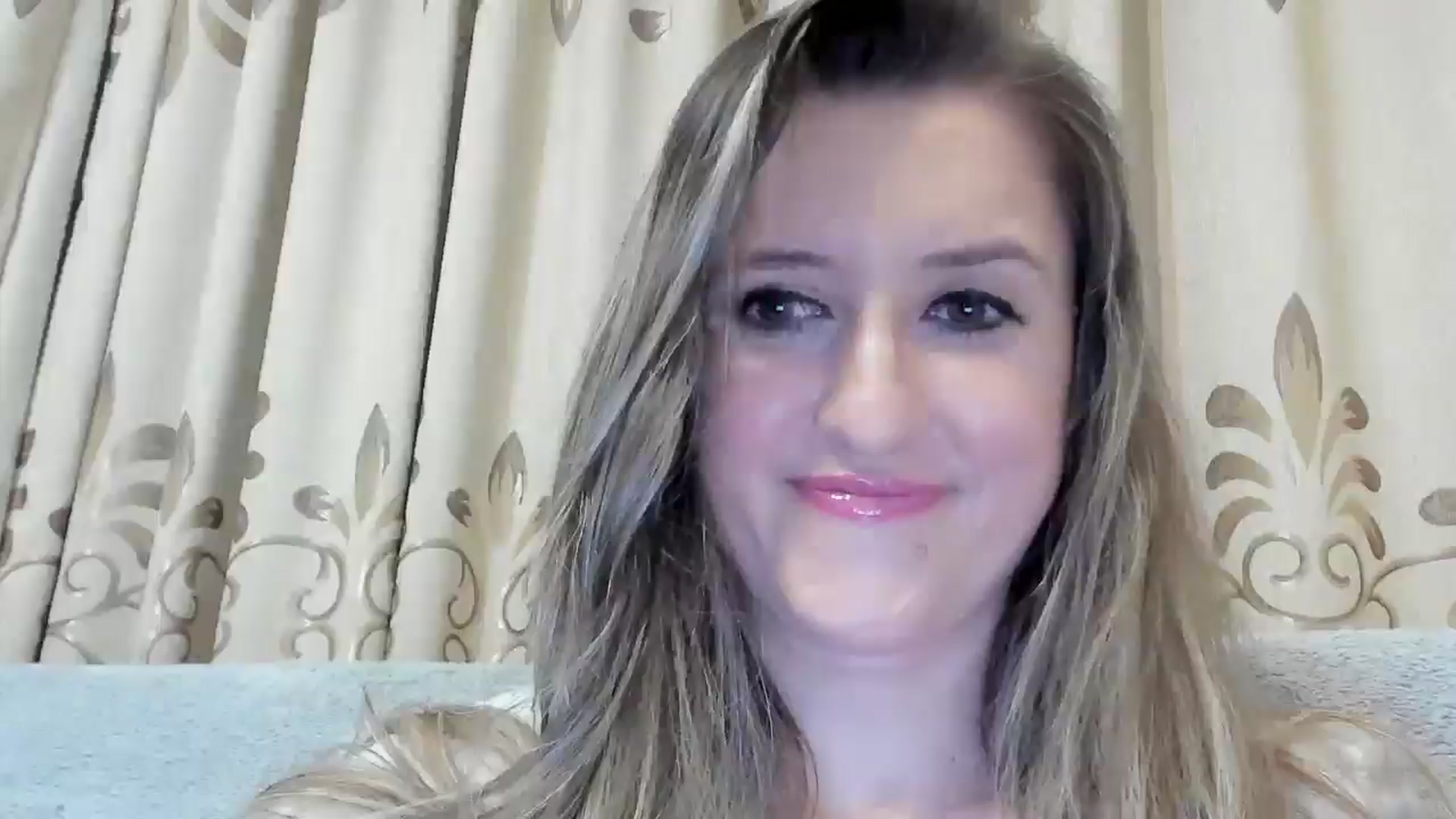 Gallery image thumbnail from BestDream's myfreecams stream on, 10/26/2024, 22:13 image 8 of 20