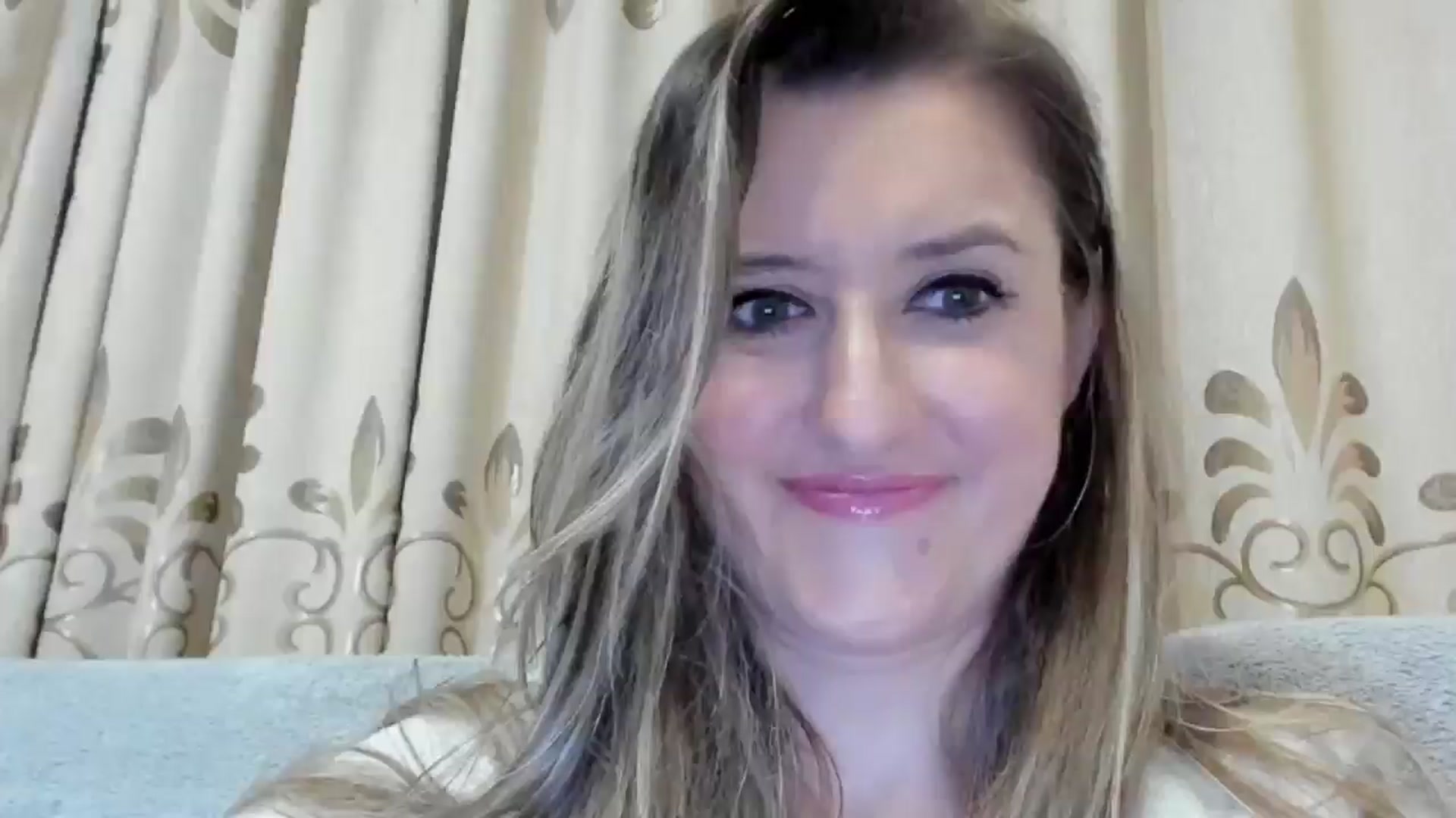 Gallery image thumbnail from BestDream's myfreecams stream on, 10/26/2024, 22:34 image 1 of 20