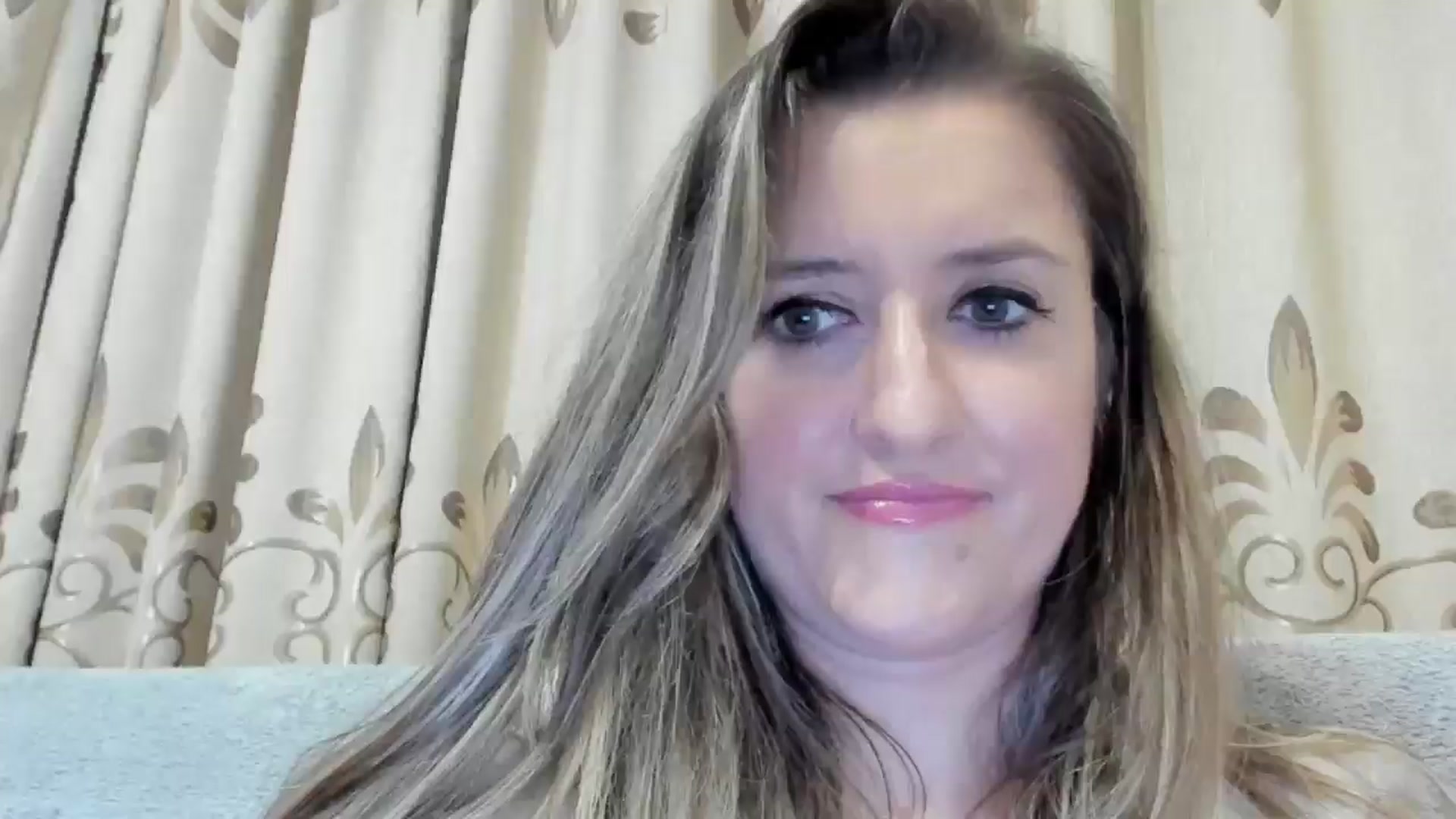 Gallery image thumbnail from BestDream's myfreecams stream on, 10/26/2024, 22:34 image 3 of 20