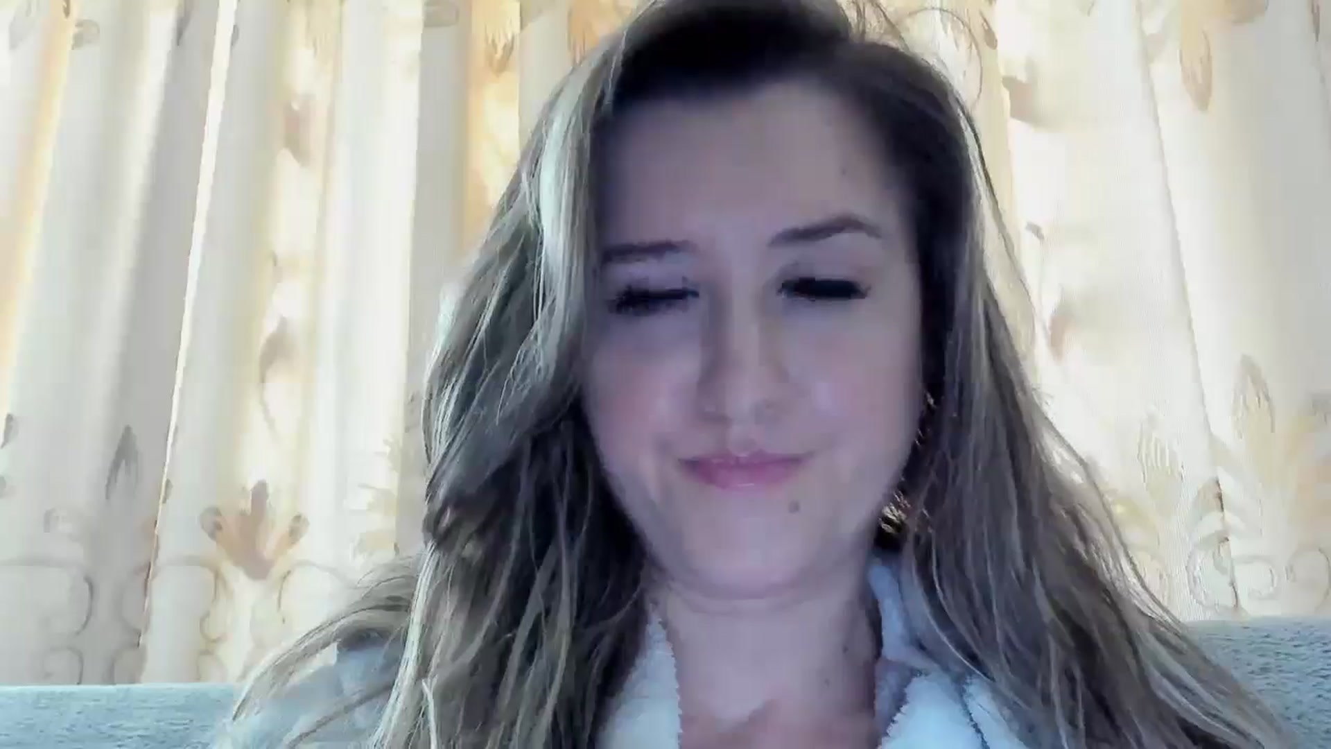 Gallery image thumbnail from BestDream's myfreecams stream on, 10/27/2024, 10:39 image 13 of 20