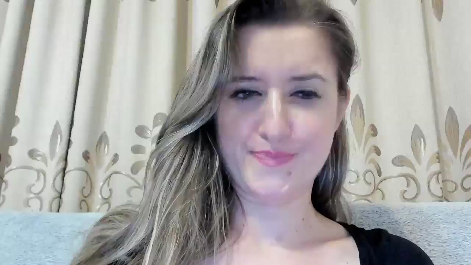 Gallery image thumbnail from BestDream's myfreecams stream on, 10/27/2024, 21:40 image 4 of 20